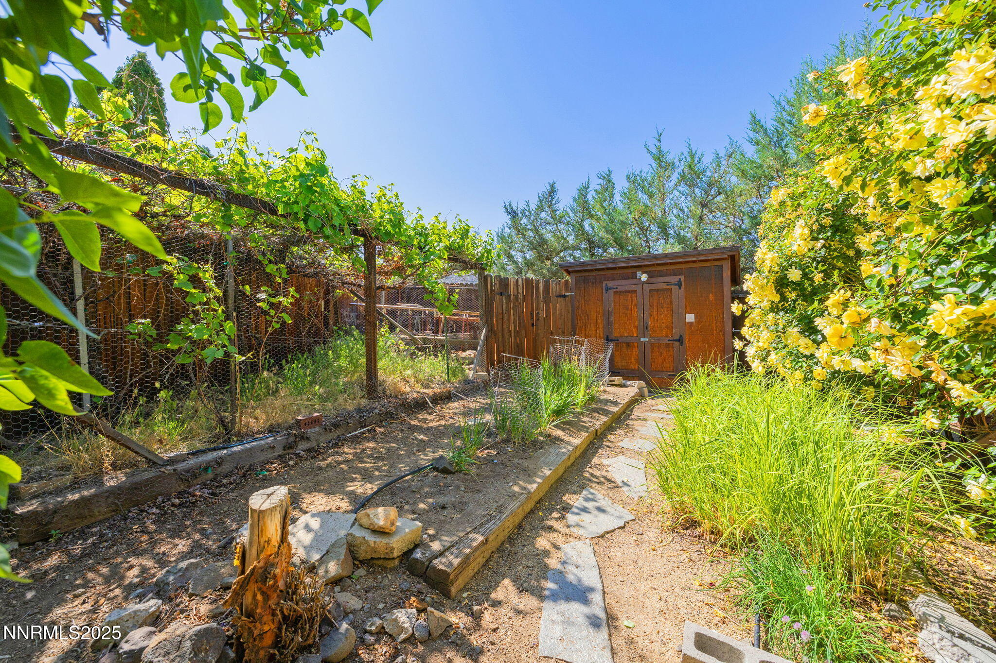 7205 Lingfield Drive Reno, NV 89502 - Photo 36 of 44 44-web-or-mls-7205 Lingfield-37