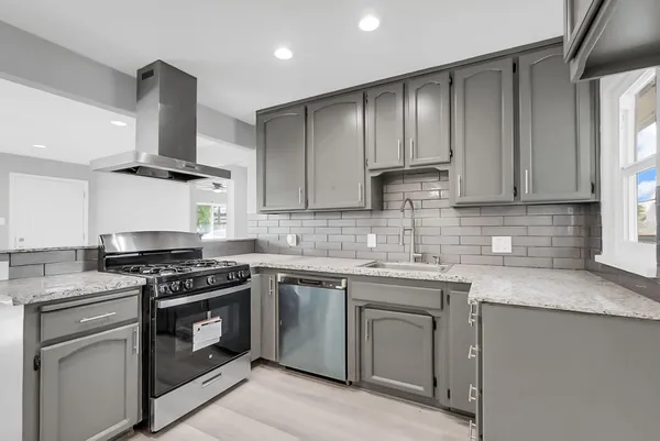 $389,999 | 209 Emerson Avenue, Modesto, CA 95350