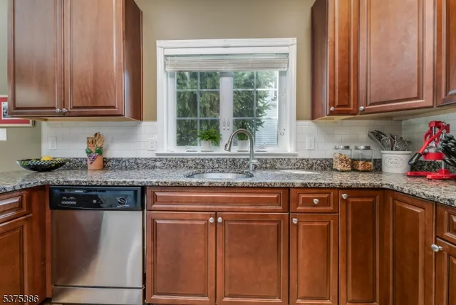 $649,900 | 12 Higgins Court, Flemington, NJ 08822