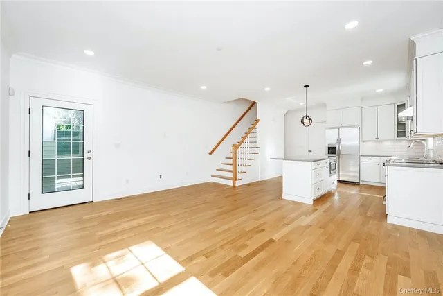 $5,250 | 233 Lincoln Avenue, Unit B, West Harrison, NY 10604