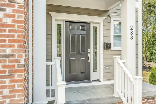 $5,250 | 233 Lincoln Avenue, Unit B, West Harrison, NY 10604