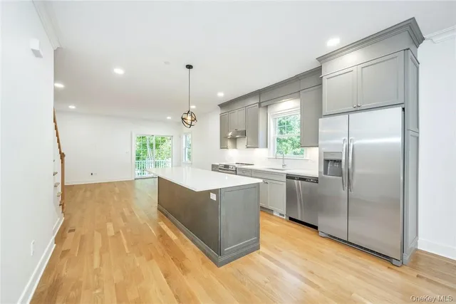 $5,250 | 233 Lincoln Avenue, Unit B, West Harrison, NY 10604