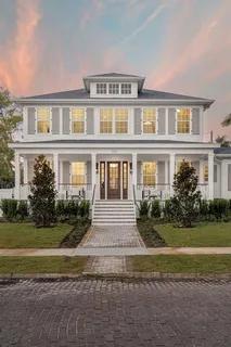 $3,695,000 | 705 17th Avenue Northeast, St. Petersburg, FL 33704
