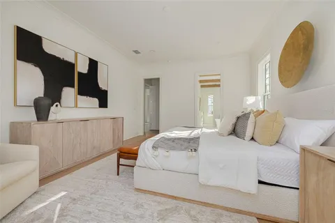 $3,695,000 | 705 17th Avenue Northeast, St. Petersburg, FL 33704