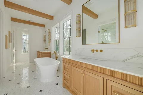 $3,695,000 | 705 17th Avenue Northeast, St. Petersburg, FL 33704