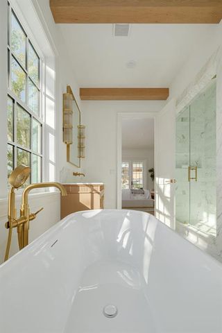 $3,695,000 | 705 17th Avenue Northeast, St. Petersburg, FL 33704