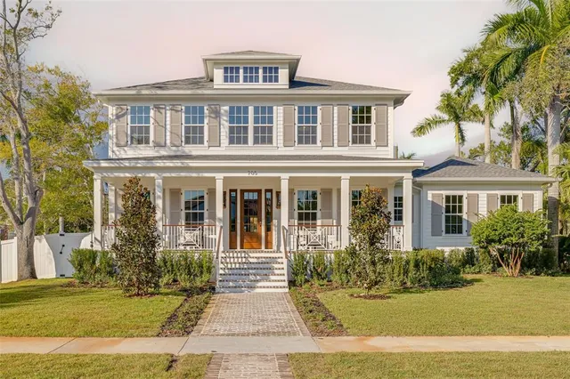 $3,695,000 | 705 17th Avenue Northeast, St. Petersburg, FL 33704