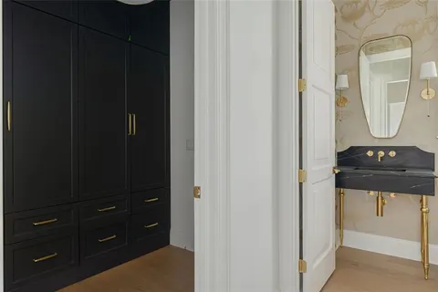 $3,695,000 | 705 17th Avenue Northeast, St. Petersburg, FL 33704