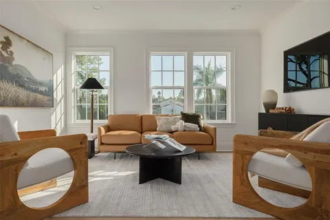 $3,695,000 | 705 17th Avenue Northeast, St. Petersburg, FL 33704