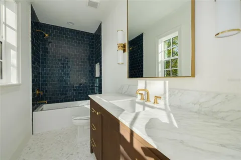 $3,695,000 | 705 17th Avenue Northeast, St. Petersburg, FL 33704