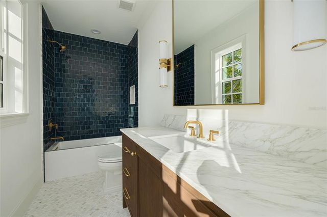 $3,695,000 | 705 17th Avenue Northeast, St. Petersburg, FL 33704