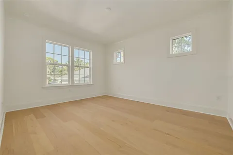 $3,695,000 | 705 17th Avenue Northeast, St. Petersburg, FL 33704