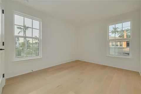 $3,695,000 | 705 17th Avenue Northeast, St. Petersburg, FL 33704