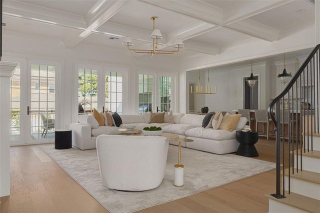 $3,695,000 | 705 17th Avenue Northeast, St. Petersburg, FL 33704