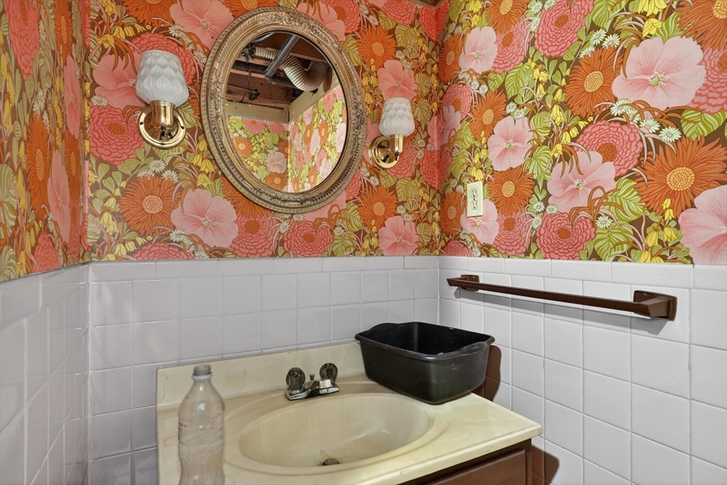 136 Dudley Road Oxford, MA 01540 - Photo 20 of 20