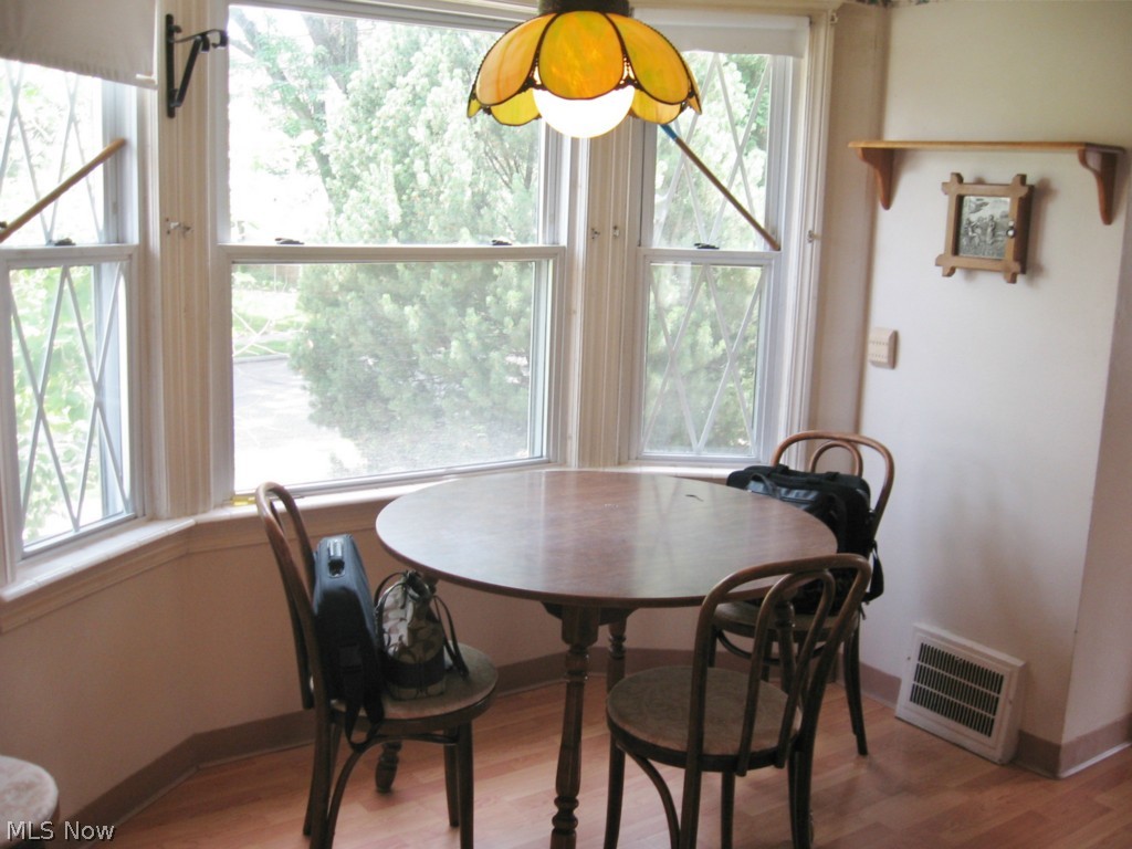 4362 Redding Road Cleveland, OH 44109 - Photo 4 of 16 Gallery Image 4