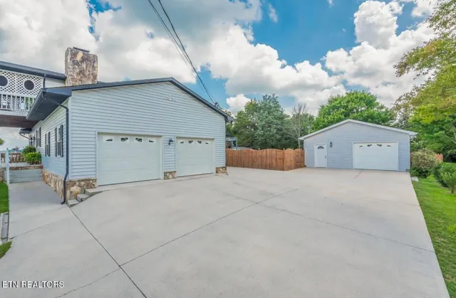 $399,900 | 6229 McNeely Road, Corryton, TN 37721