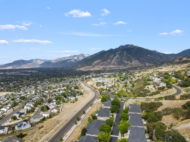 340 Brayden Way Draper, UT 84020 - Photo 57 of 58 Expansive mountain backdrop with a developed residential area