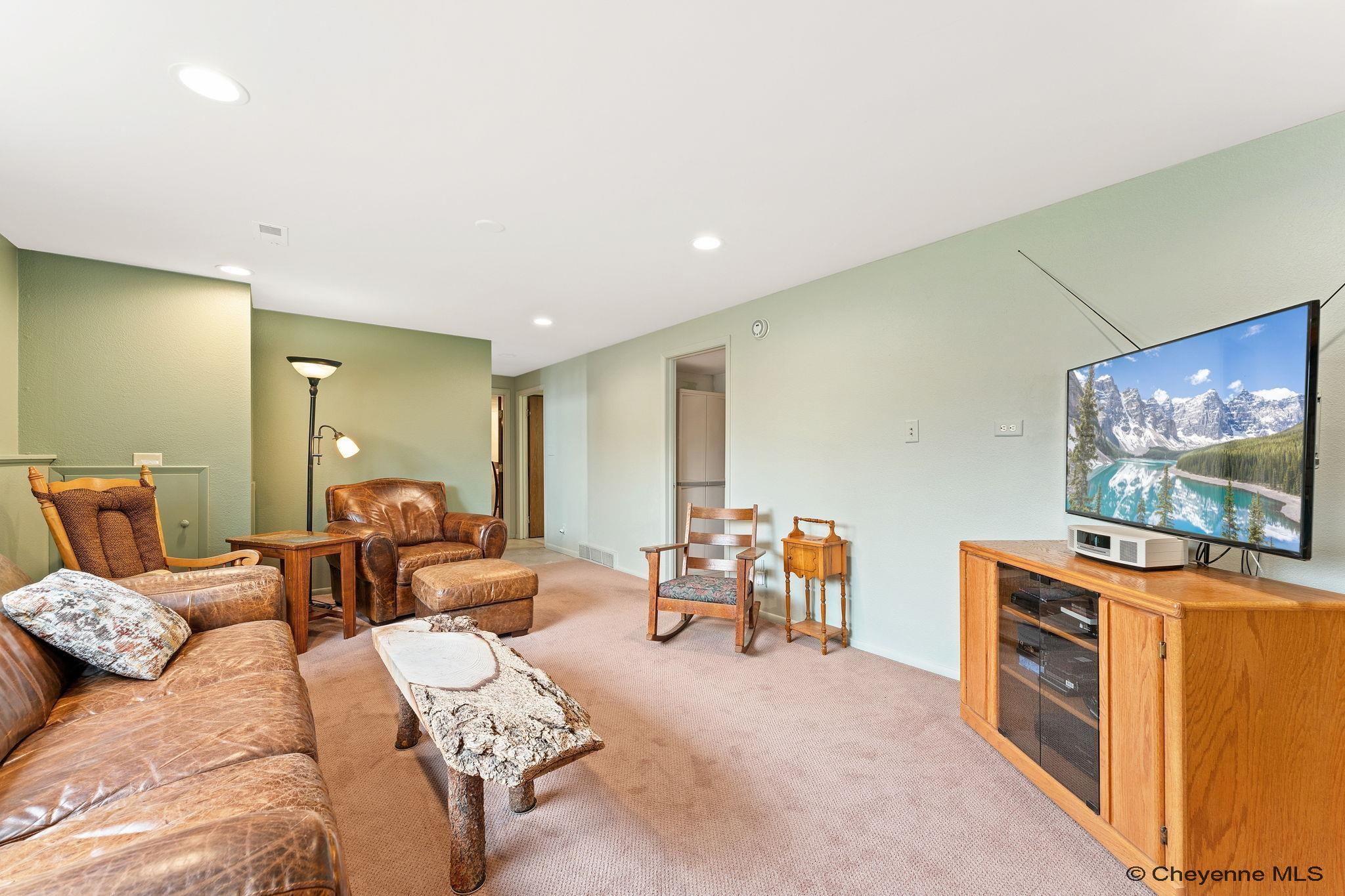 1605 West Wrangler Road Cheyenne, WY 82009 - Photo 17 of 30 Gallery Image 17