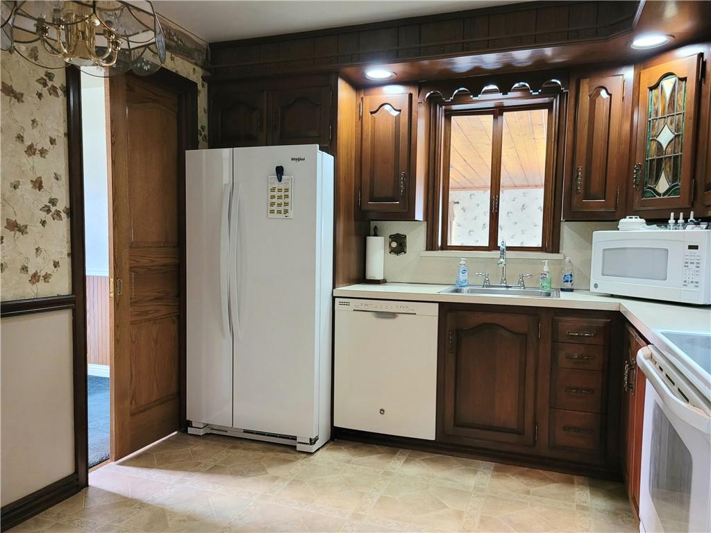 277 Voss Road Bethel Park, PA 15102 - Photo 11 of 21