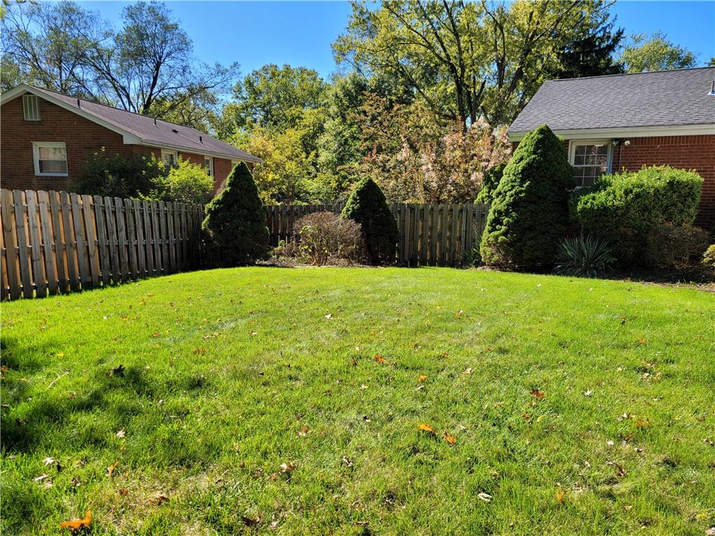 277 Voss Road Bethel Park, PA 15102 - Photo 5 of 21