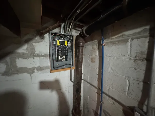 $250,000 | 742 Sheridan Springs Road, Lake Geneva, WI 53147