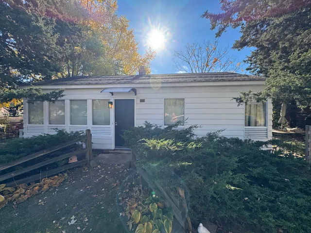 $250,000 | 742 Sheridan Springs Road, Lake Geneva, WI 53147