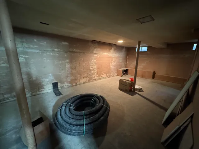 $250,000 | 742 Sheridan Springs Road, Lake Geneva, WI 53147