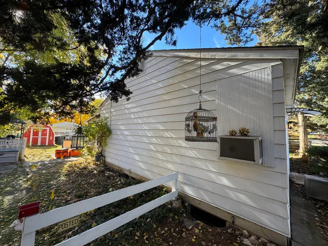 $250,000 | 742 Sheridan Springs Road, Lake Geneva, WI 53147