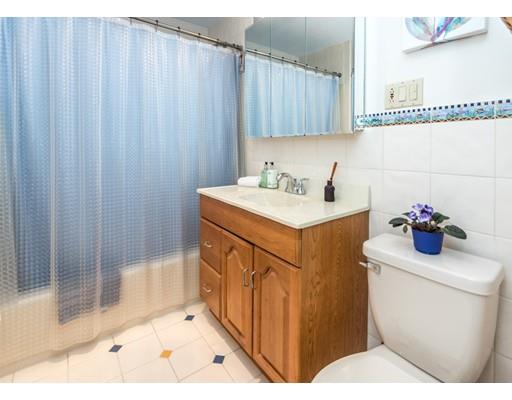 44 McLean Street Wellesley, MA 02481 - Photo 11 of 22 Gallery Image 11