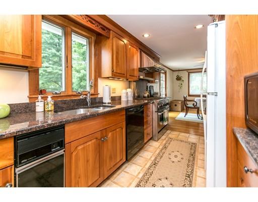 44 McLean Street Wellesley, MA 02481 - Photo 6 of 22 Gallery Image 6