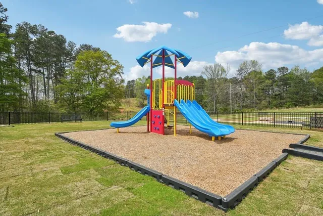 $449,900 | 308 Silverleaf Trail, Bethlehem, GA 30620