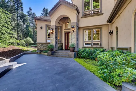 $998,000 | 19217 Scotts Flat Road, Nevada City, CA 95959