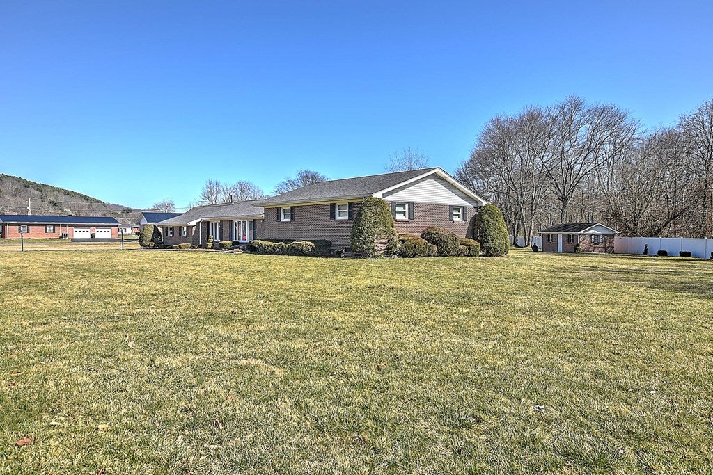 509 Bottom Road Raven, VA 24639 - Photo 5 of 28 Gallery Image 5