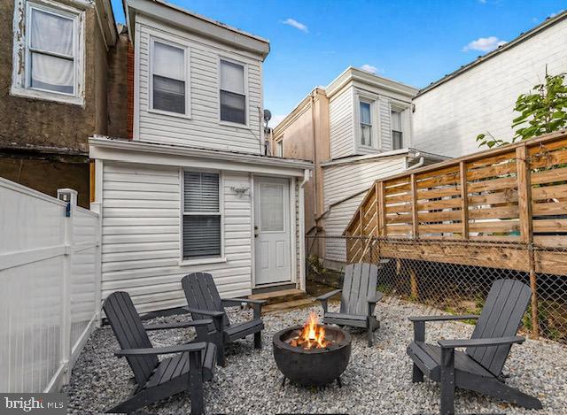 5365 Morris Street Philadelphia, PA 19144 - Photo 35 of 35 a view of a patio with table and chairs and potted plants