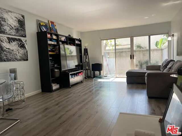 $380,000 | 20134 Leadwell Street, Unit 133, Winnetka, CA 91306