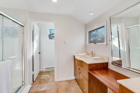 $2,295,000 | 3 Hidden Cove Road, Oak Bluffs, MA 02557