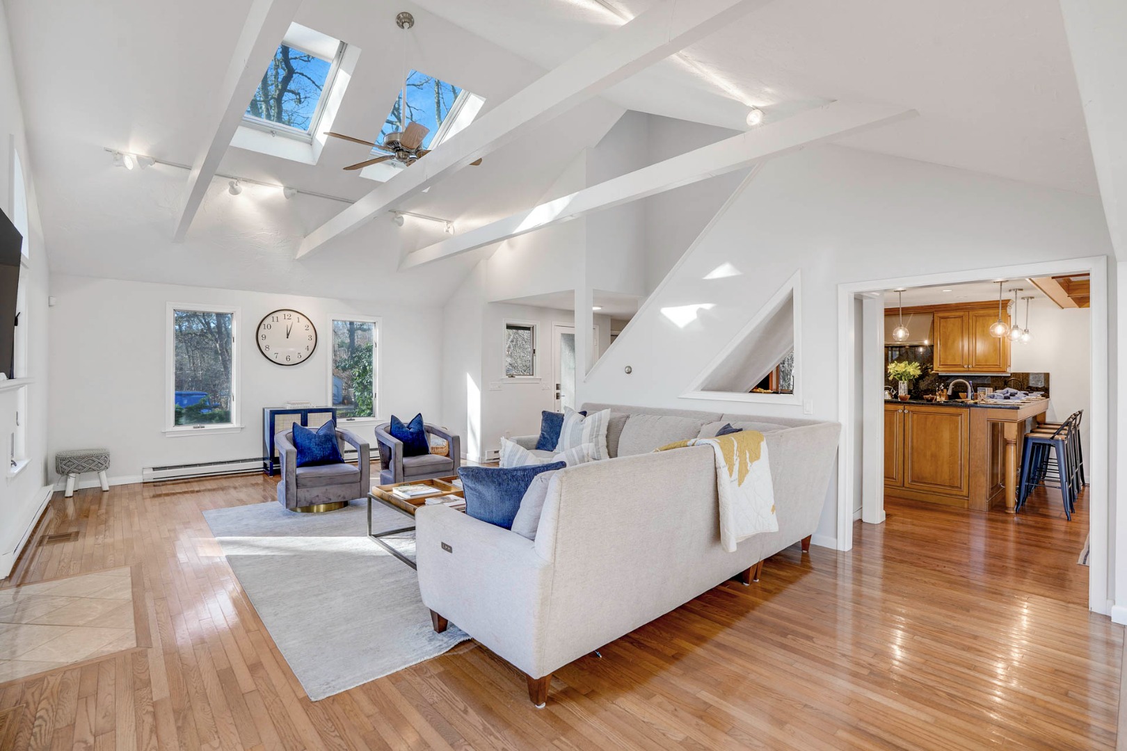 3 Hidden Cove Road Oak Bluffs, MA 02557 - Photo 10 of 53