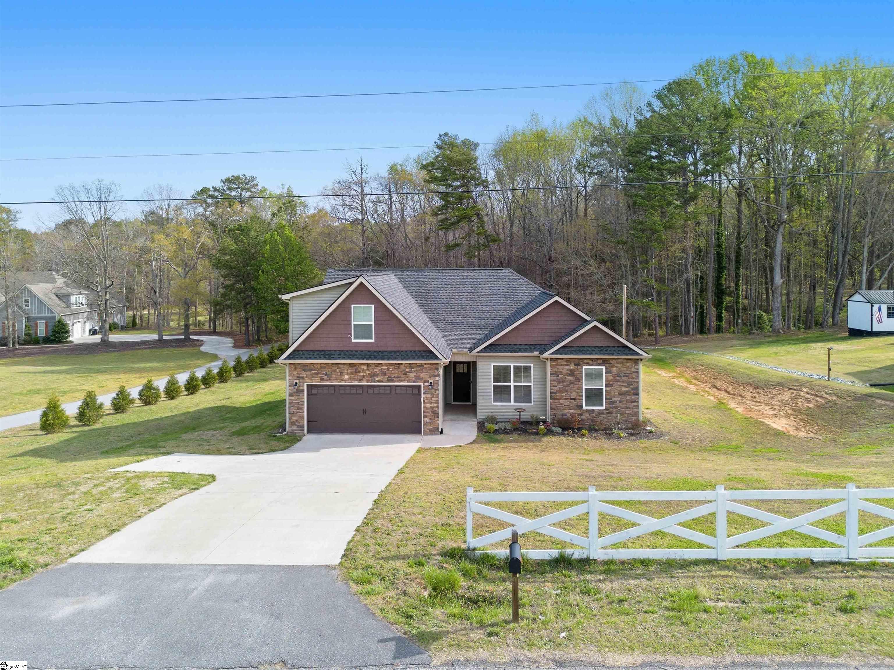 615 Spearman Road Pelzer, SC 29669 - Photo 5 of 49