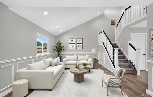 $699,999 | 176 Melanie Way, Commack, NY 11725
