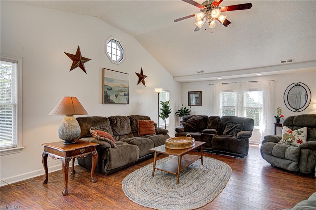 1227 Red Bank Road Germanton, NC 27019 - Photo 8 of 36 Gallery Image 8