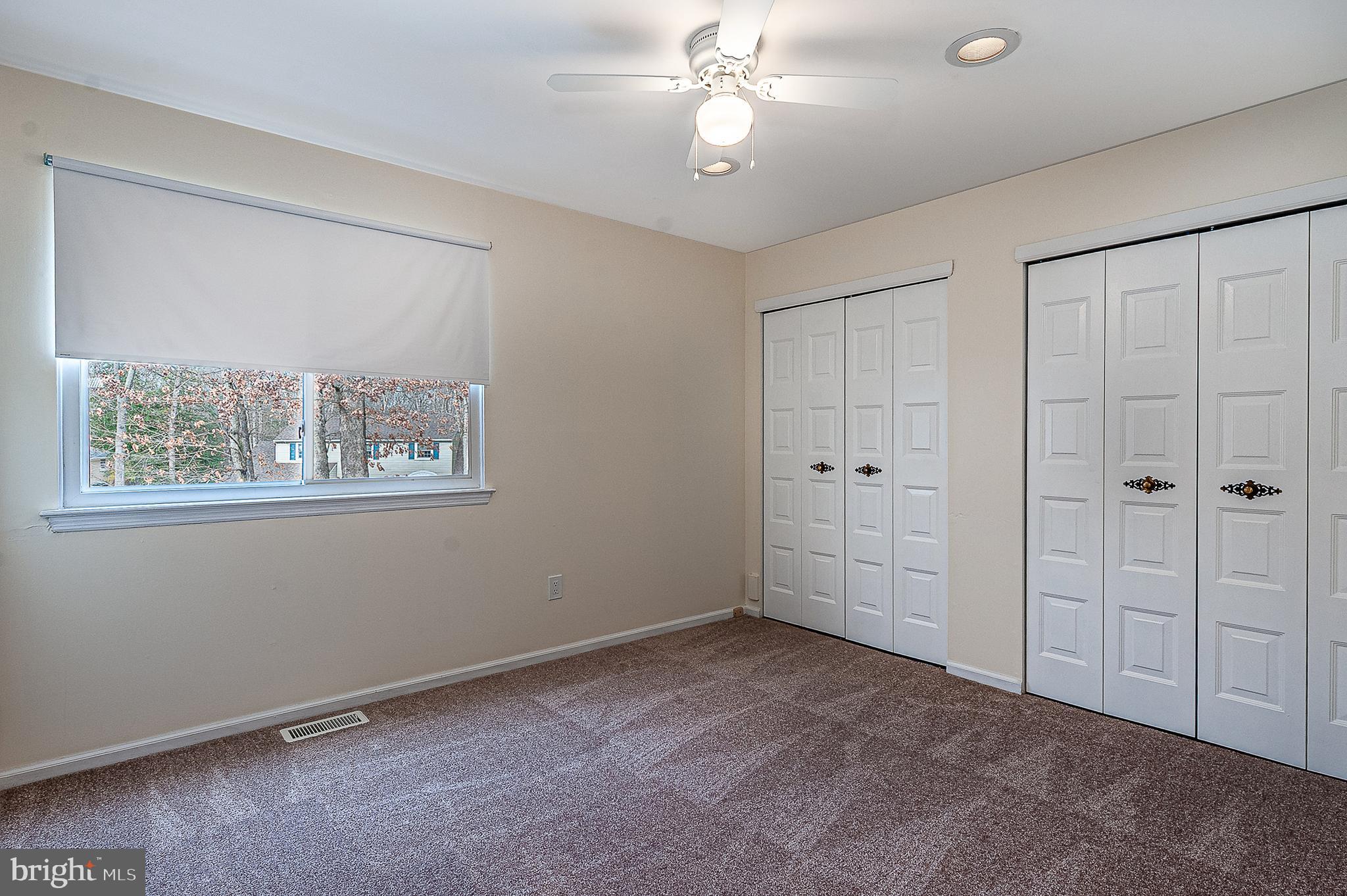 48 Aristone Drive Berlin, NJ 08009 - Photo 26 of 34 a view of an empty room with a window