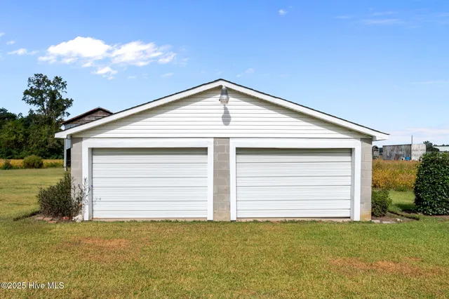 $279,900 | 2777 Frank Kilpatrick Road, Grifton, NC 28530