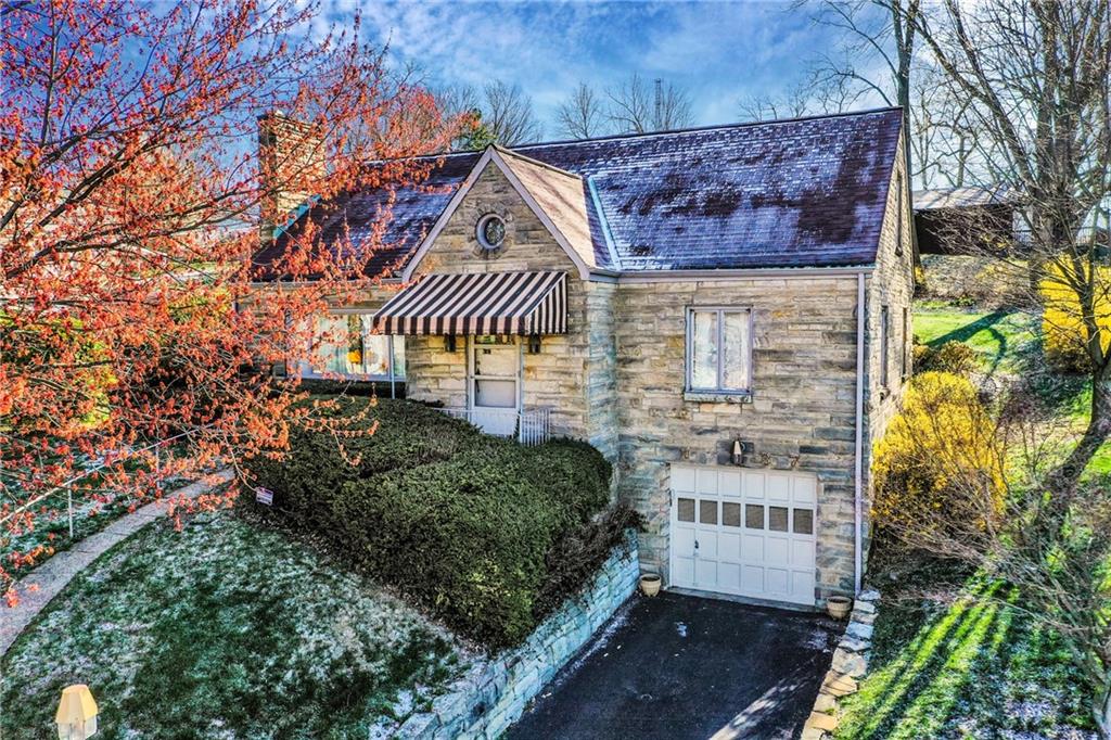 1037 Greentree Road Pittsburgh, PA 15220 - Photo 1 of 25 Gallery Image 1