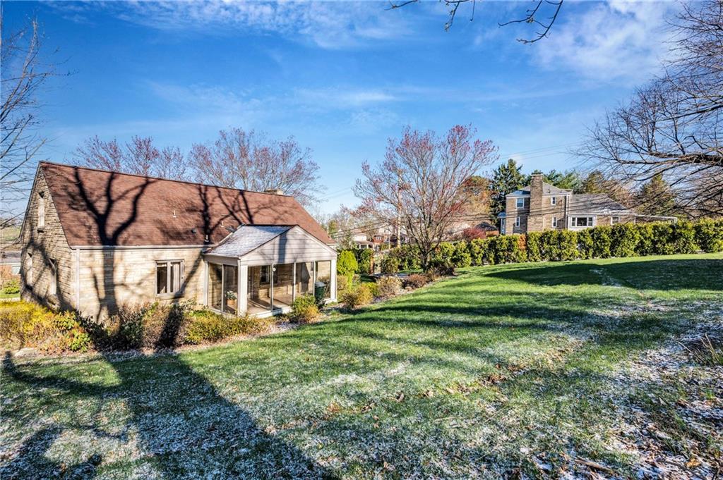 1037 Greentree Road Pittsburgh, PA 15220 - Photo 22 of 25 Gallery Image 22