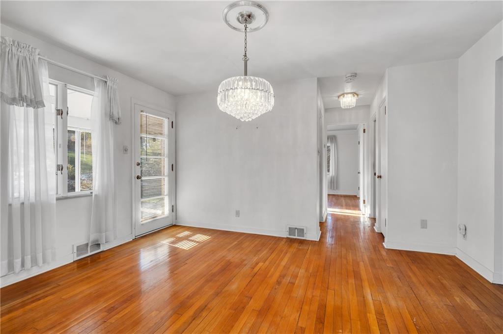 1037 Greentree Road Pittsburgh, PA 15220 - Photo 8 of 25 Gallery Image 8