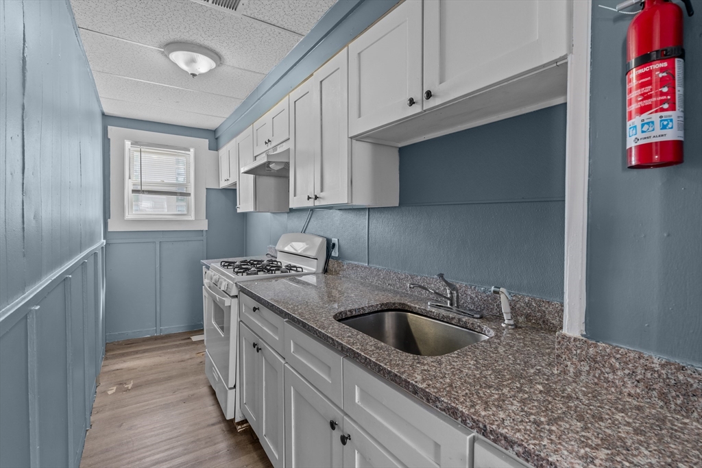 1819 Pleasant Street, Unit 3 Fall River, MA 02723 - Photo 13 of 28