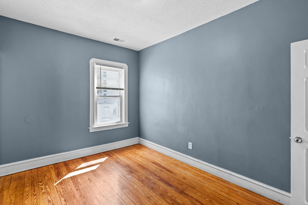 1819 Pleasant Street, Unit 3 Fall River, MA 02723 - Photo 15 of 28