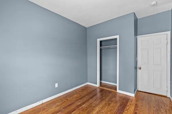 $2,500 | 1819 Pleasant Street, Unit 3, Fall River, MA 02723