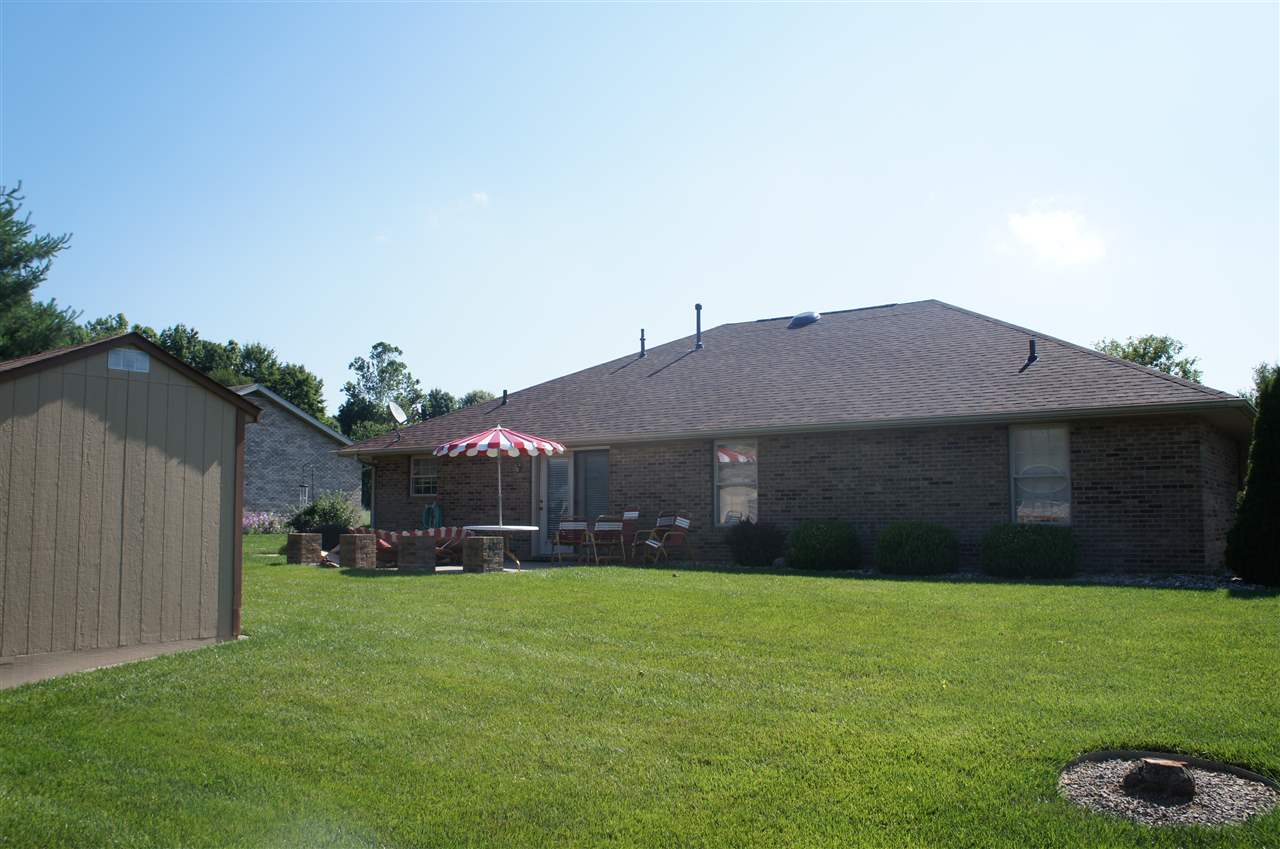 343 Ridgewood Lane Jasper, IN 47546 - Photo 9 of 11 Gallery Image 9